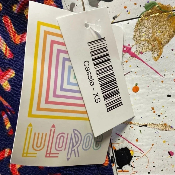 NWT LuLaRoe Cassie Skirt Size XS - Picture 2 of 3